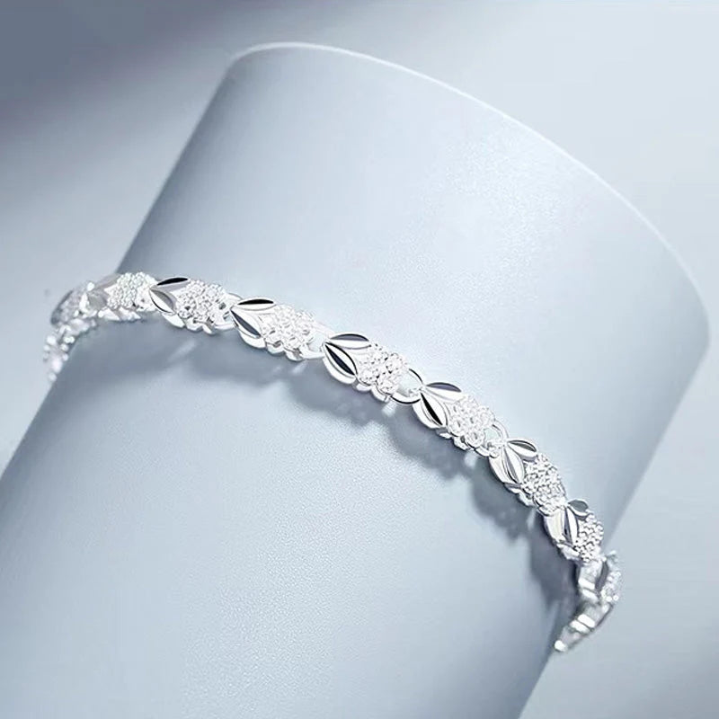 💫Elegantný náramok s lesklou ďatelinou 🍀Časovo obmedzená ponuka