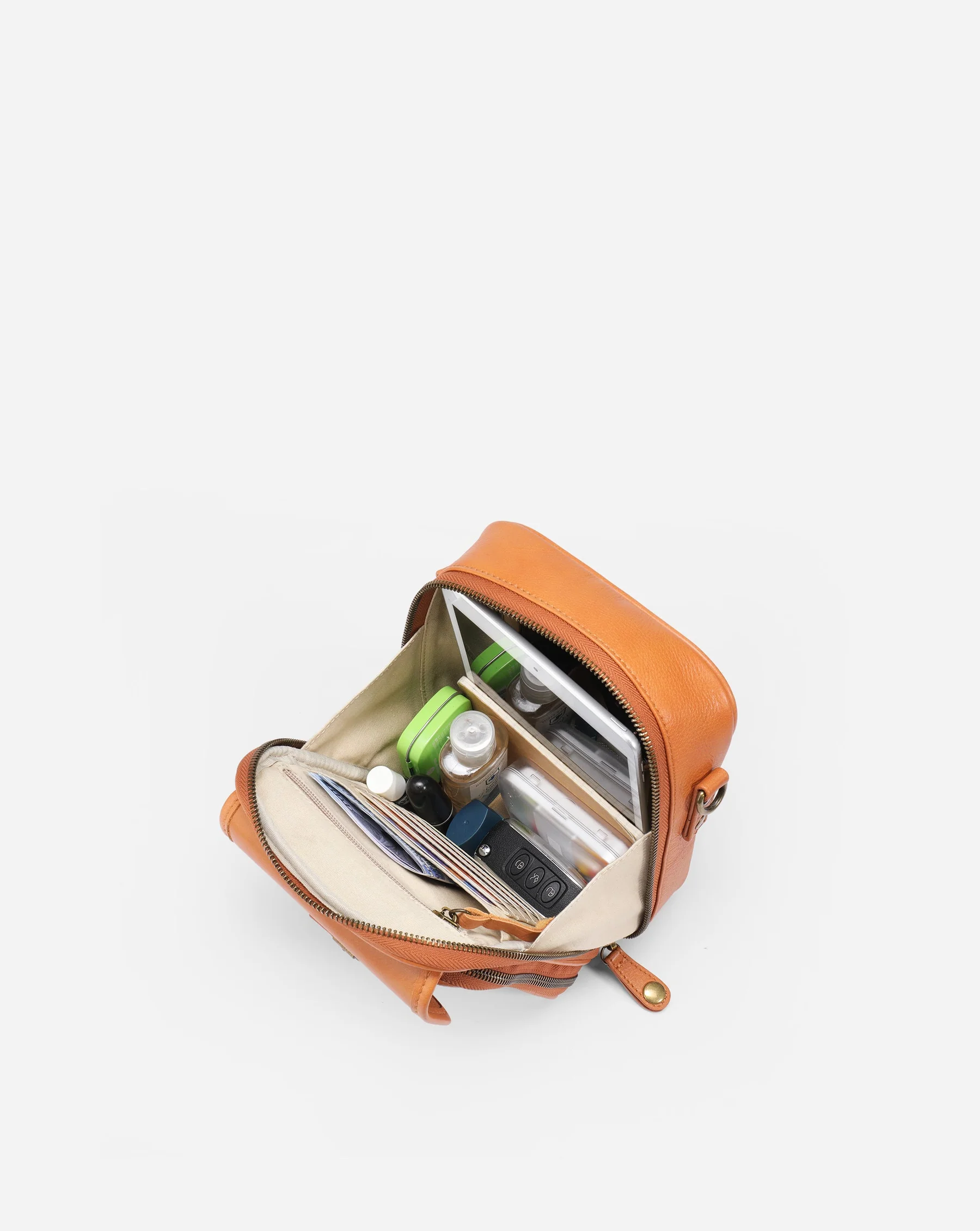 Elegantná a štýlová malá crossbody kabelka /2,0 l